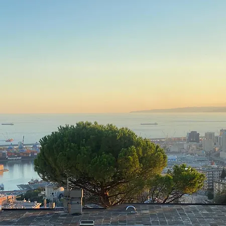 View & Hiking In Italian Riviera *