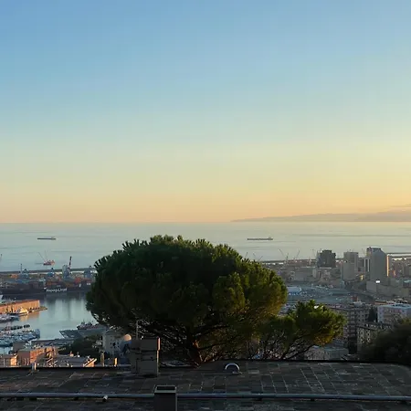 View & Hiking In Italian Riviera ジェノヴァ
