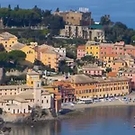 View & Hiking In Italian Riviera * Genua